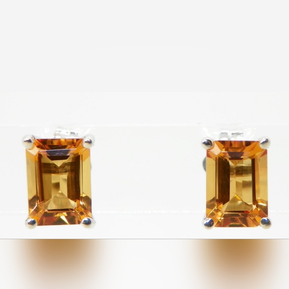 14K White Gold 7mm X 5mm Citrine Earrings
